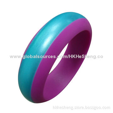 2014 colorful charming silicone bangles, nontoxic and BPA-free